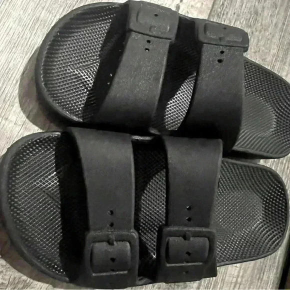 Freedom Moses Kids Toddler Sz 26/27 Black Adjustable Double Buckle Slide Sandals - Picture 2 of 9
